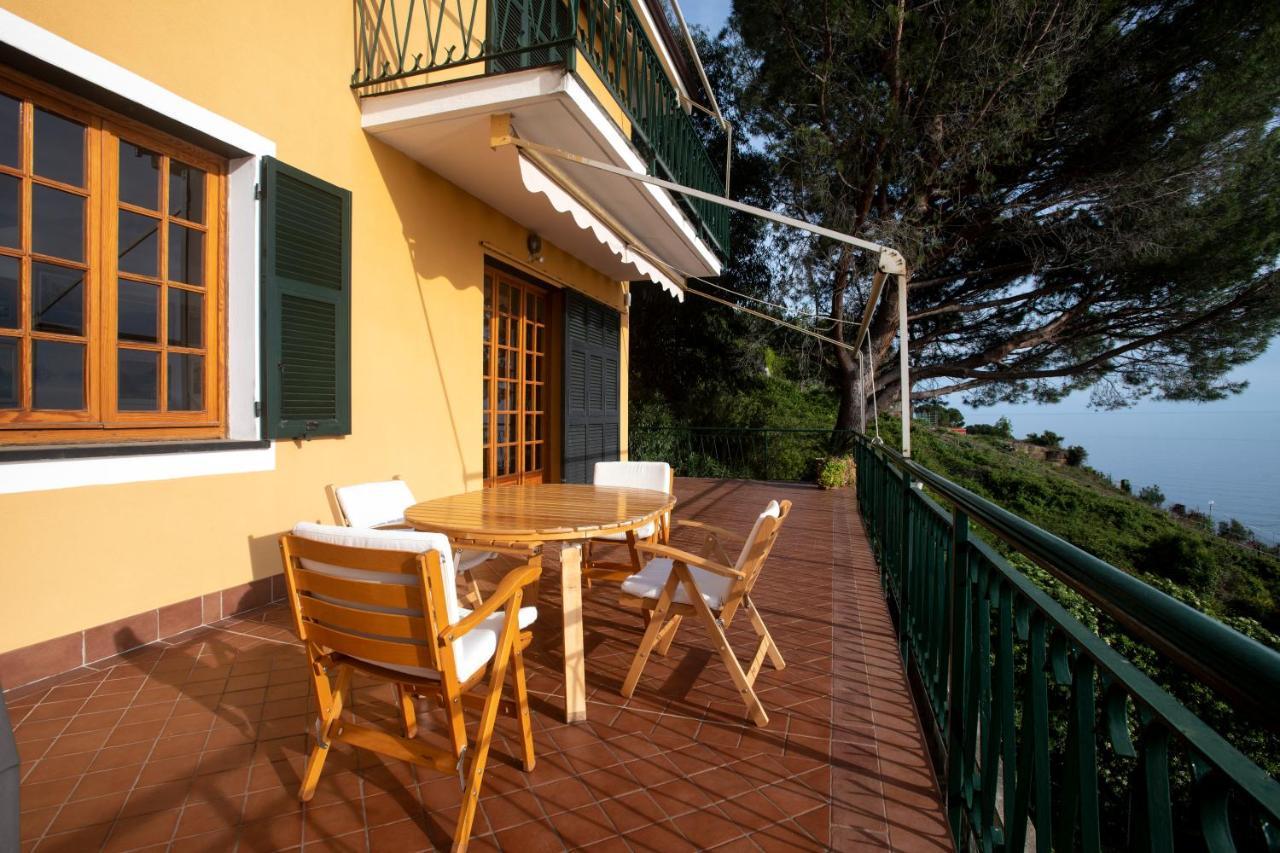 080 - La Villa Storica Il Vigneto 45B, Terrazza Sul Mare - Parcheggio Privato Gratis Moneglia Bagian luar foto