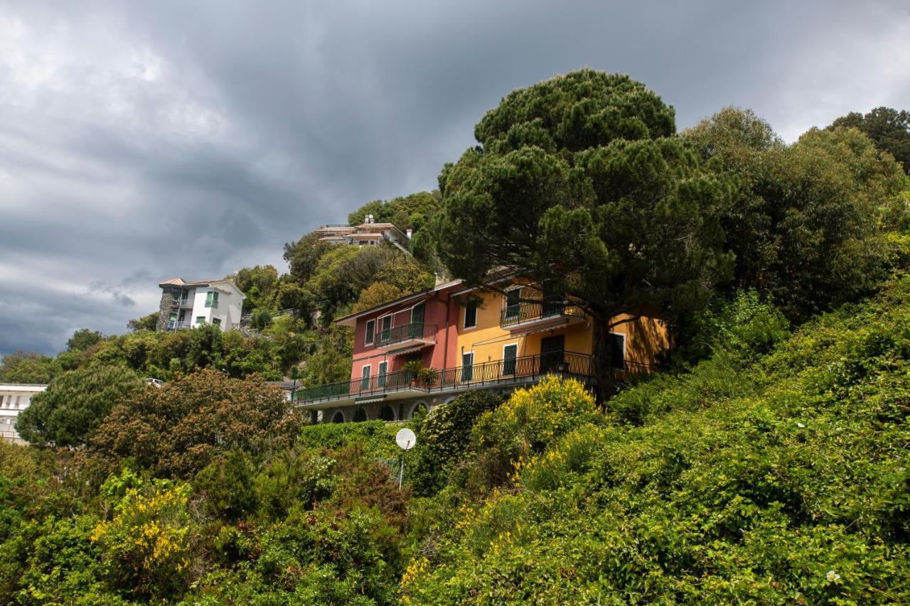 080 - La Villa Storica Il Vigneto 45B, Terrazza Sul Mare - Parcheggio Privato Gratis Moneglia Bagian luar foto